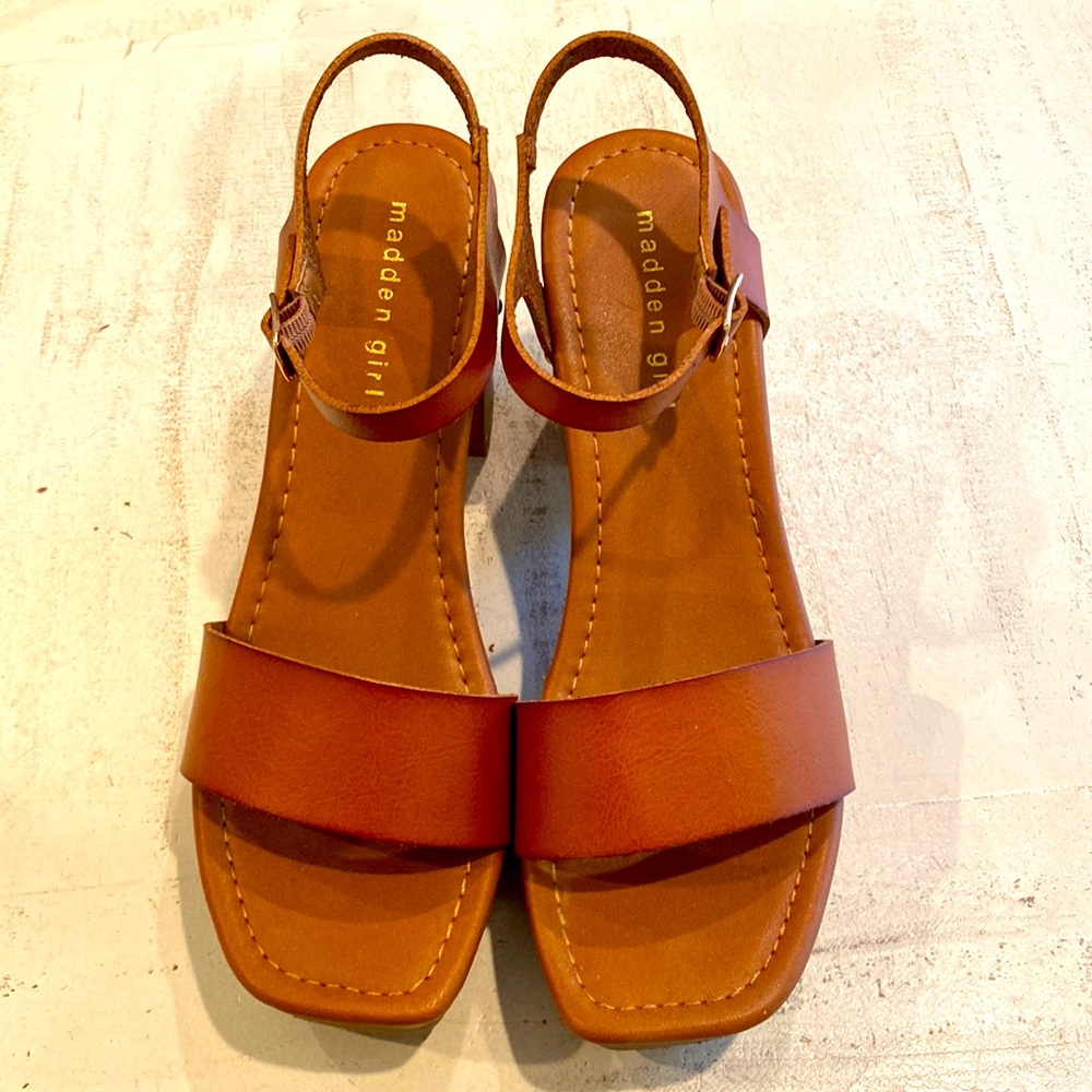 Madden Girl brown platform sandals. Excellent cond. size 8.5